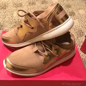 Shoedazzle sneakers